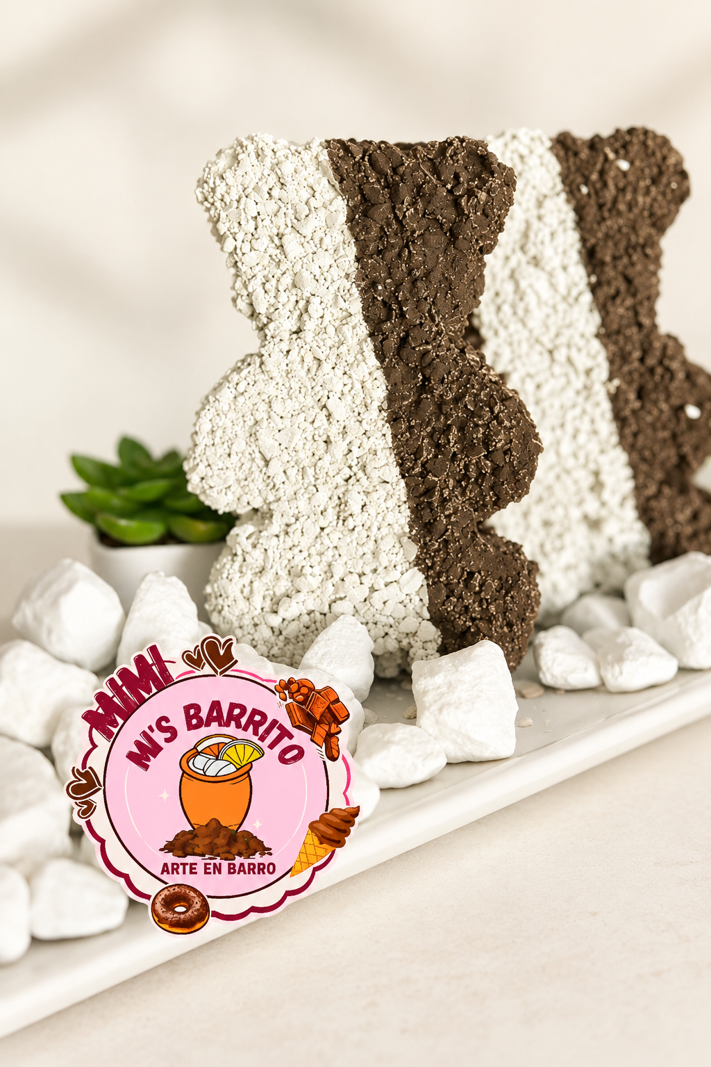 Big Crunchy Bears con fondo claro y profesional